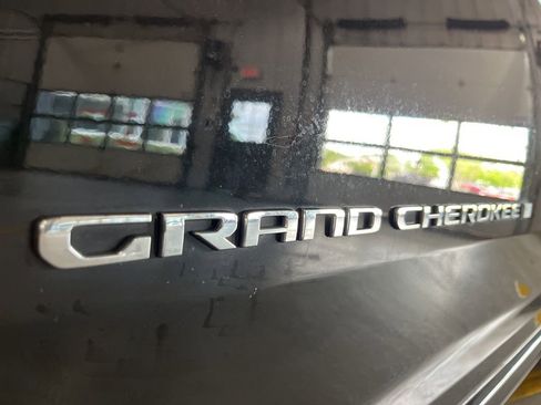 Used 2022 Jeep Grand Cherokee L Overland w/ Luxury Tech Group IV image 14