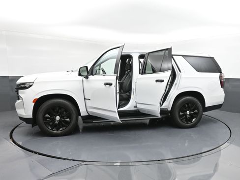 Used 2023 Chevrolet Tahoe LT w/ Luxury Package AWD/4WD image 46