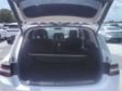 Used 2025 Genesis GV80 2.5T Standard AWD/4WD image 9