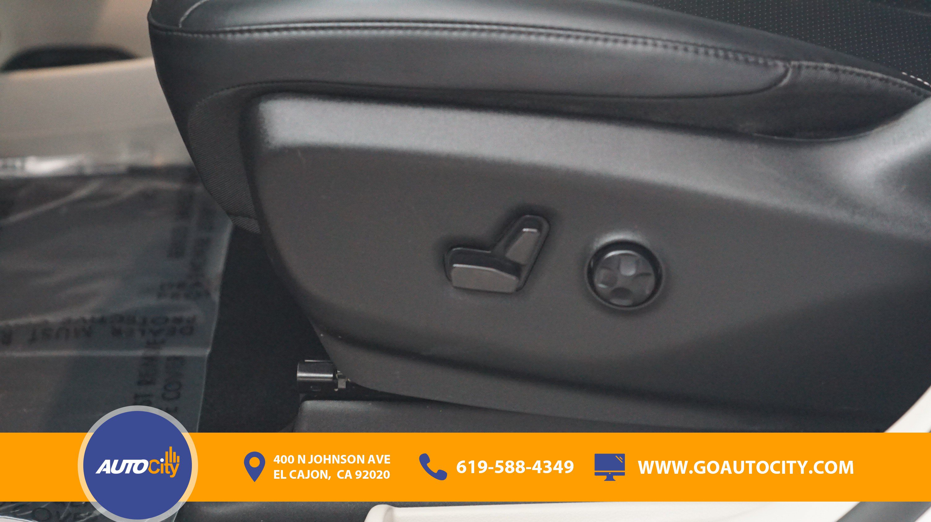 Used 2024 Chrysler Pacifica Touring-L FWD image 17