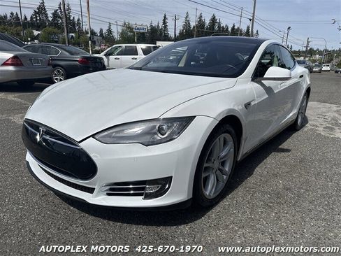 Used 2013 Tesla Model S image 3