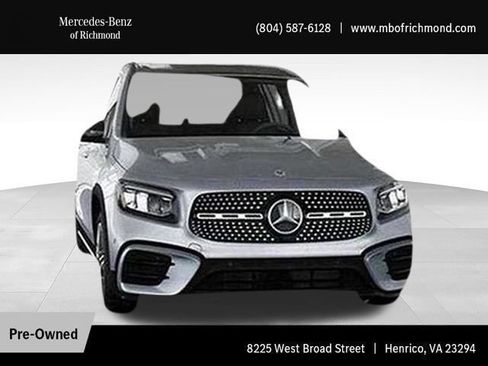 Used 2025 Mercedes-Benz GLB 250 4MATIC image 8