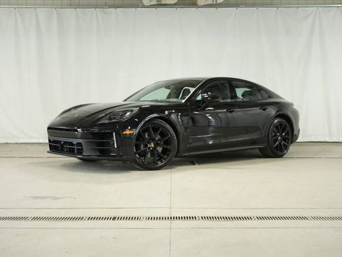 New 2026 Porsche Panamera 4 AWD/4WD image 1