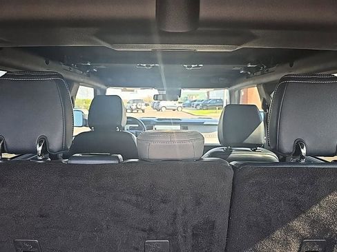 Used 2023 Ford Bronco Outer Banks w/ Sasquatch Package image 37