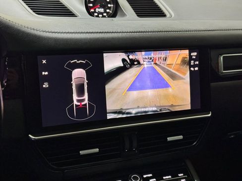 Used 2022 Porsche Cayenne GTS image 15