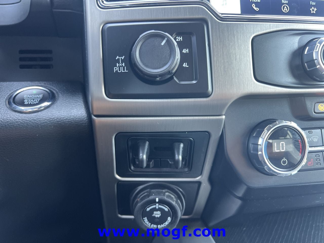 Used 2022 Ford F250 Platinum AWD/4WD image 12