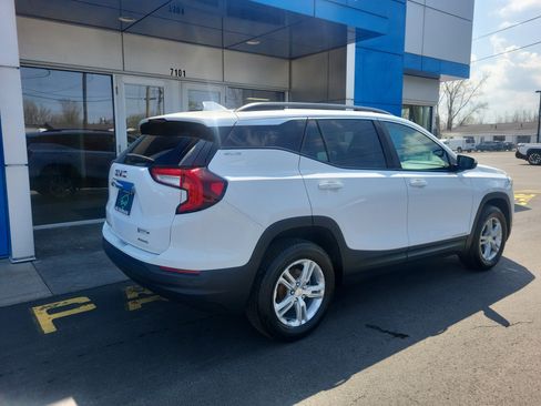 Certified 2023 GMC Terrain SLE w/ Driver Convenience Package AWD/4WD image 12