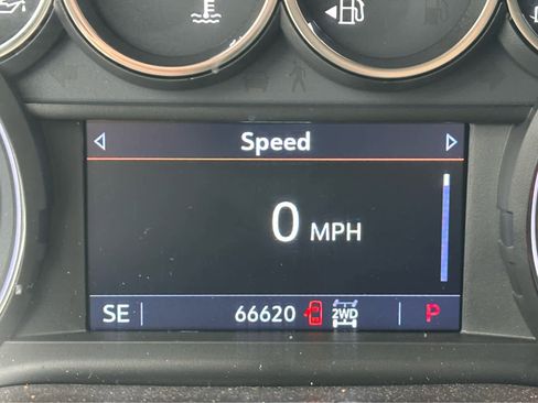 Used 2019 Chevrolet Silverado 1500 LT Trail Boss w/ Convenience Package image 23