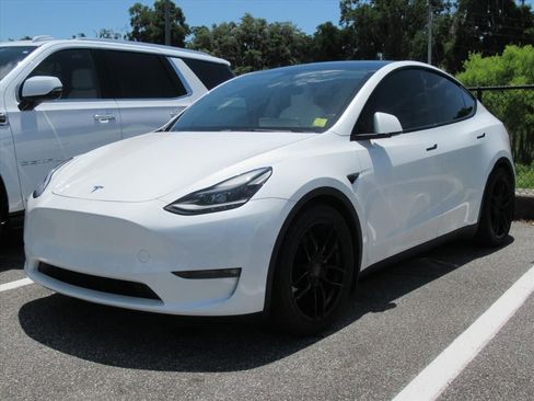Used 2022 Tesla Model Y Performance AWD/4WD image 2