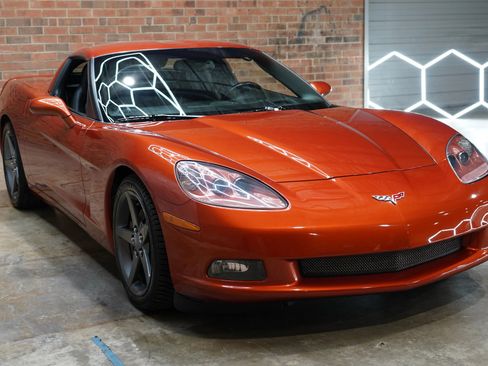 Used 2006 Chevrolet Corvette Coupe w/ Preferred Equipment Group image 5