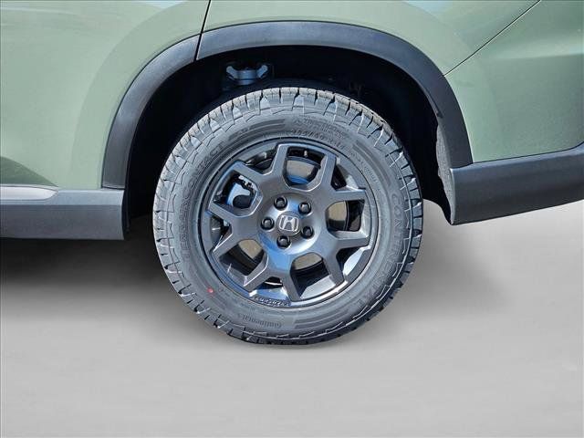 New 2026 Honda Pilot TrailSport image 9