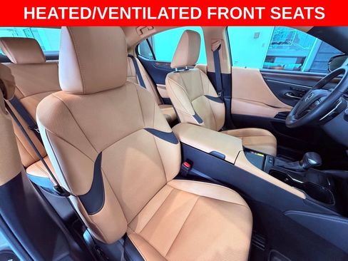 Used 2025 Lexus ES 300h w/ Premium Package FWD image 13