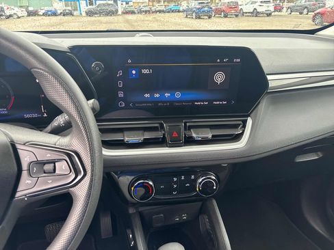 Used 2024 Chevrolet TrailBlazer LT image 13