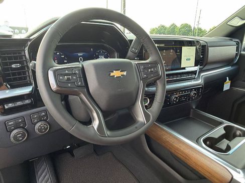 New 2026 Chevrolet Silverado 2500 High Country w/ High Country Premium Package AWD/4WD image 20