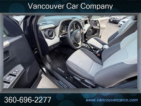 Used 2013 Toyota RAV4 XLE image 14