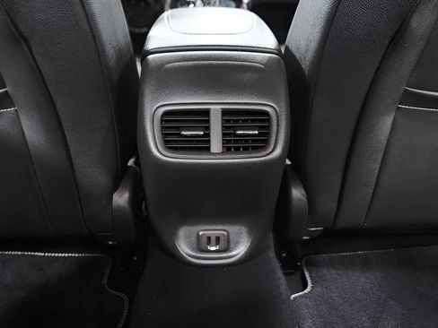 Used 2019 Buick Regal Essence w/ Driver Confidence Package I FWD image 29