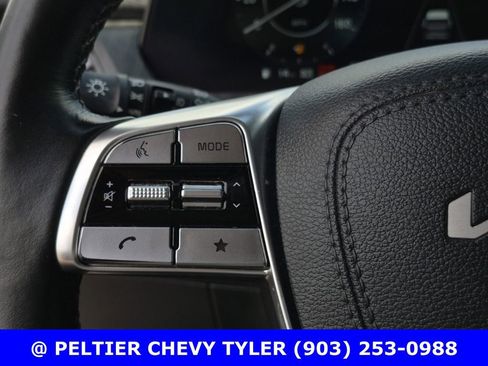 Used 2023 Kia Telluride SX Prestige AWD/4WD image 21