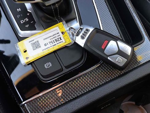 Used 2021 Audi SQ5 Prestige w/ Prestige Package image 16