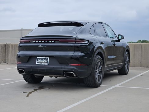 Certified 2026 Porsche Cayenne Coupe AWD/4WD image 8