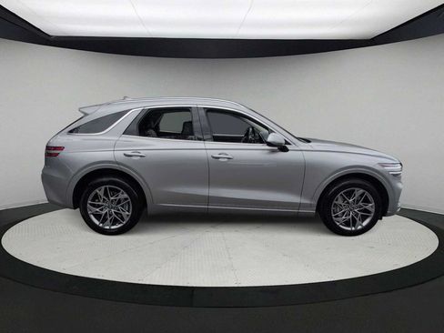 Used 2025 Genesis GV70 2.5T AWD/4WD image 9