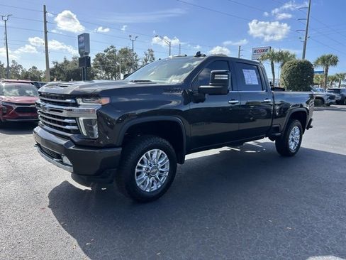 Used 2021 Chevrolet Silverado 2500 High Country w/ Z71 Off-Road Package image 3