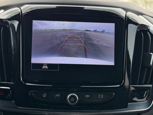 Used 2023 Chevrolet Traverse LT FWD image 49