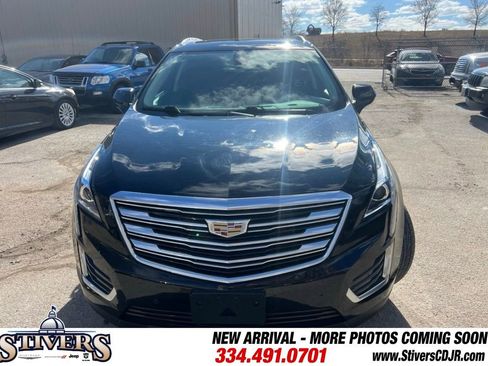 Used 2018 Cadillac XT5 Luxury w/ Driver Awareness Package image 2