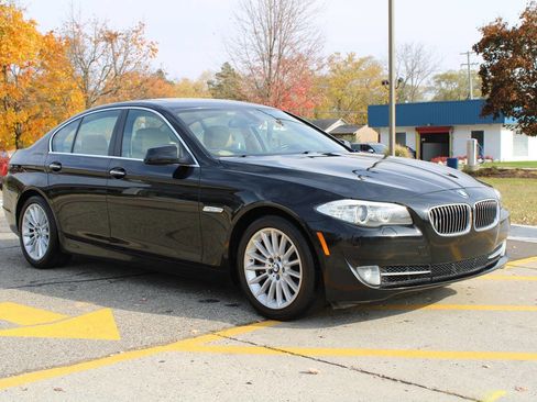 Used 2011 BMW 535i Sedan image 13