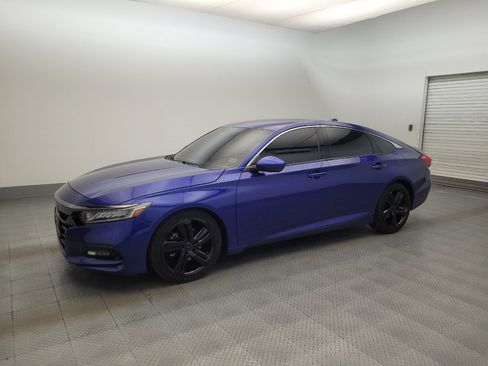 Used 2018 Honda Accord Sport image 2