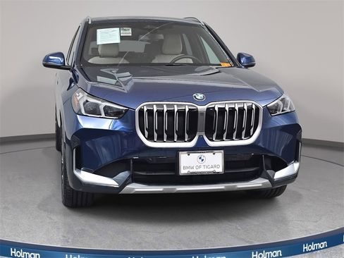 Used 2025 BMW X1 xDrive28i image 3