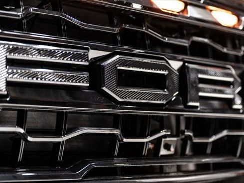 Used 2025 Ford F150 Lariat w/ Equipment Group 501A Mid image 12