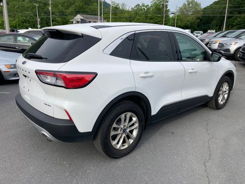 Certified 2022 Ford Escape SE w/ Convenience Package image 5