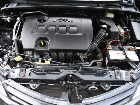 Used 2016 Toyota Corolla LE image 29