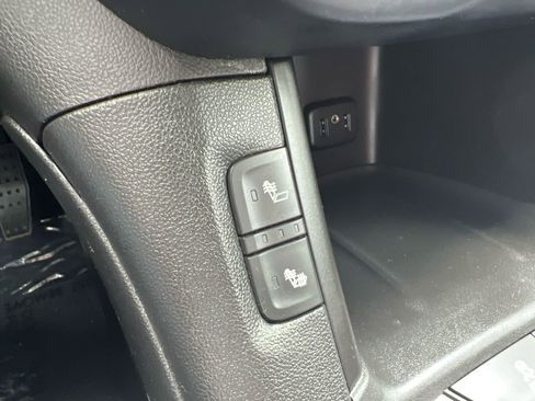 Used 2019 GMC Acadia SLT AWD/4WD image 24