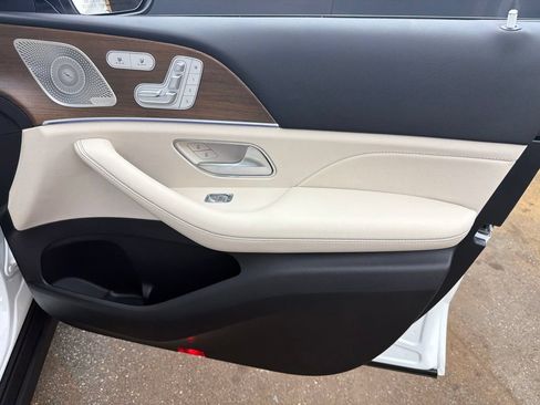 Used 2024 Mercedes-Benz GLE 450 4MATIC image 25