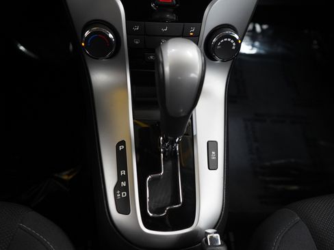 Used 2014 Chevrolet Cruze LT FWD image 20