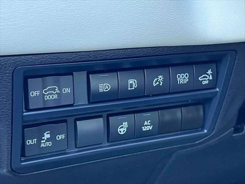 Certified 2024 Toyota Sequoia Capstone image 23