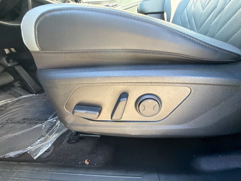 Used 2025 Kia Sportage X-Line w/ Premium Package AWD/4WD image 12