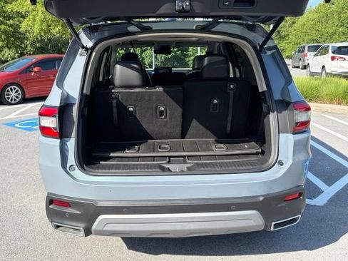 Used 2024 Honda Pilot Touring image 7