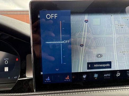 New 2025 Lincoln Corsair Reserve w/ Towing Package image 21