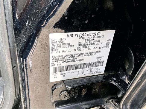 Used 2016 Ford F250 Lariat w/ Lariat Interior Package image 36