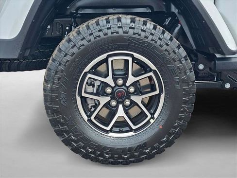 New 2026 Jeep Gladiator Rubicon AWD/4WD image 11