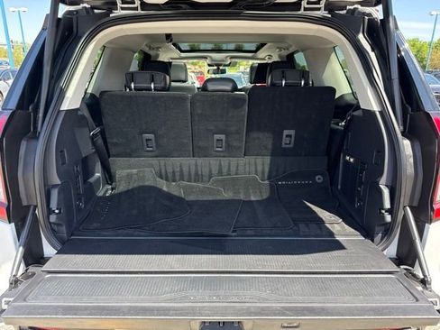 Used 2025 Ford Expedition Platinum AWD/4WD image 15