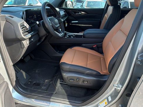 New 2027 Chevrolet Traverse Z71 w/ Driver Confidence Package AWD/4WD image 16