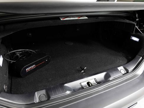 Used 2019 Ferrari Portofino image 51