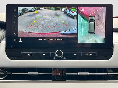 New 2025 Mitsubishi Outlander SE image 13