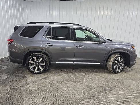 Used 2023 Honda Pilot Elite image 2