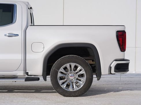 Used 2024 GMC Sierra 1500 Denali w/ Technology Package image 12