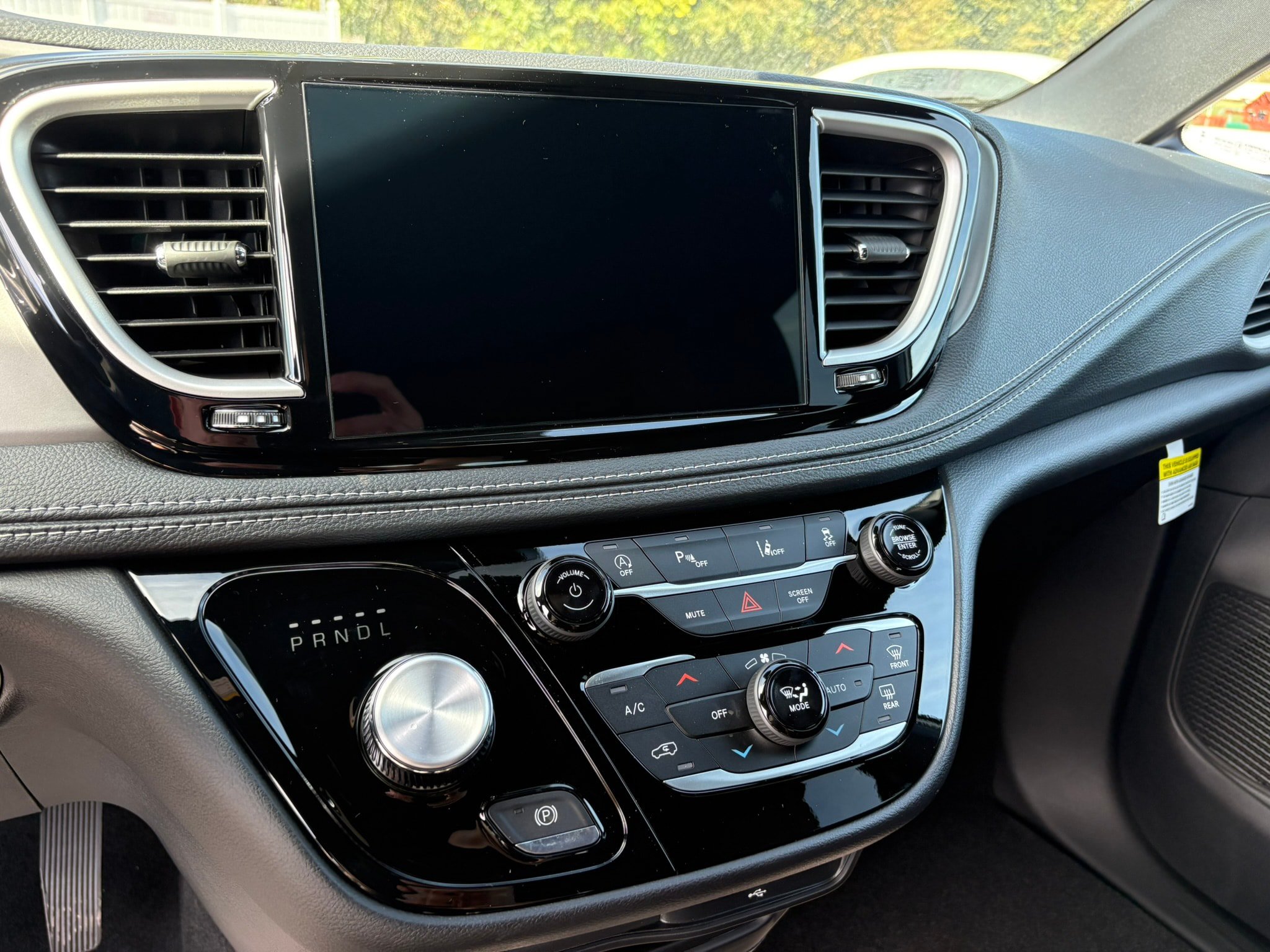New 2027 Chrysler Pacifica Select FWD image 20