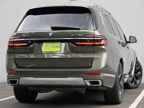 Used 2025 BMW X7 xDrive40i AWD/4WD image 5